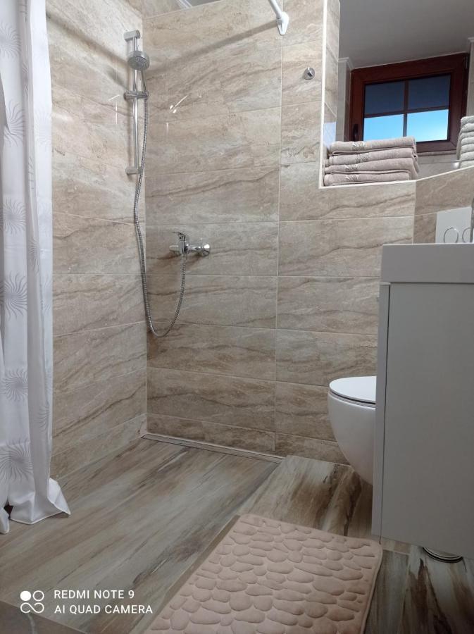 Zerko Holiday Home - Vineyard Chalet With Sauna And Jacuzzi Free Mirna Экстерьер фото