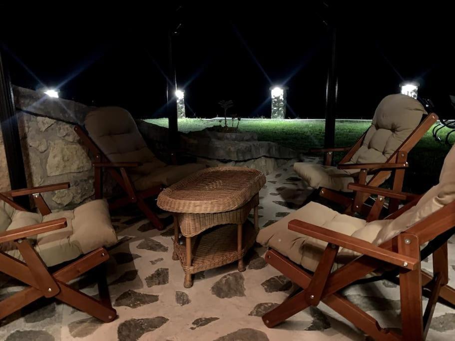 Zerko Holiday Home - Vineyard Chalet With Sauna And Jacuzzi Free Mirna Экстерьер фото