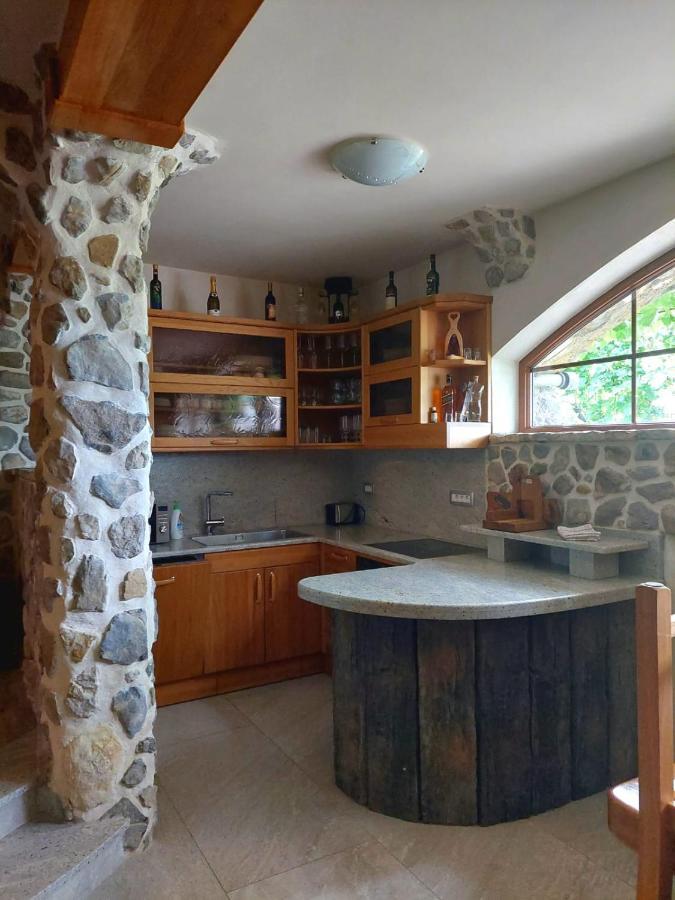 Zerko Holiday Home - Vineyard Chalet With Sauna And Jacuzzi Free Mirna Экстерьер фото