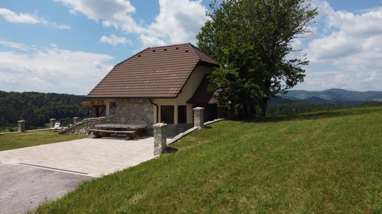 Zerko Holiday Home - Vineyard Chalet With Sauna And Jacuzzi Free Mirna Экстерьер фото